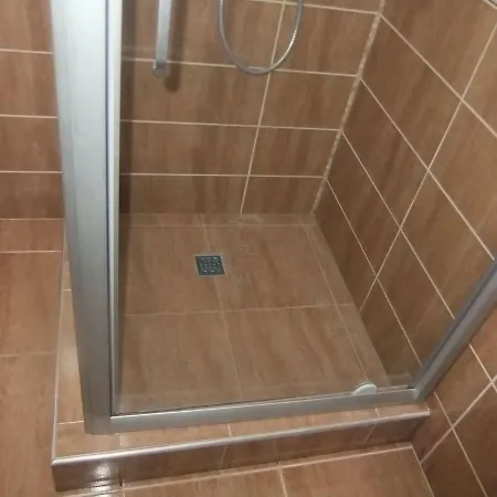 Apartament Rebeka ナボダリ